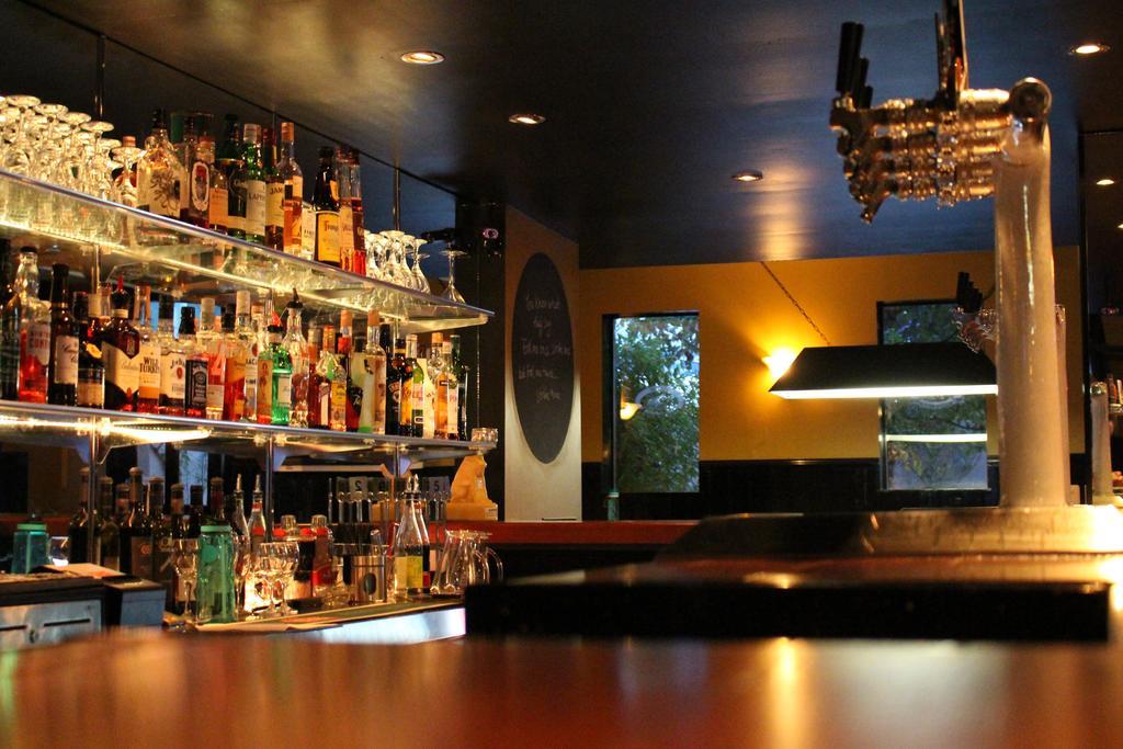 The Tasmanian Inn Хобарт Экстерьер фото