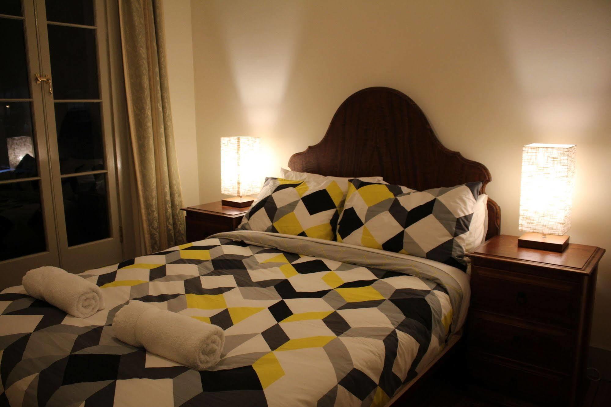The Tasmanian Inn Хобарт Экстерьер фото