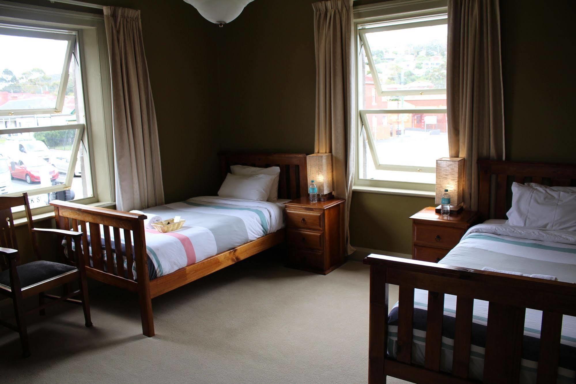 The Tasmanian Inn Хобарт Экстерьер фото