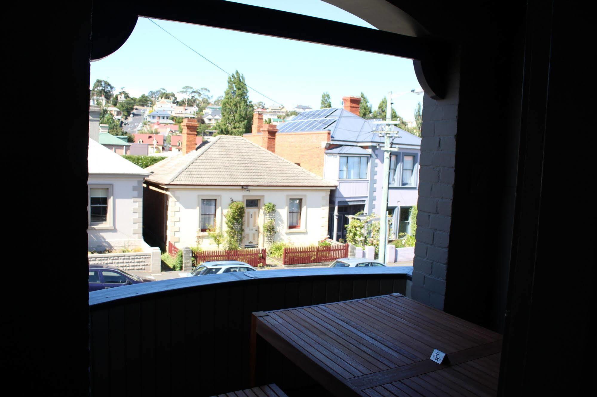 The Tasmanian Inn Хобарт Экстерьер фото
