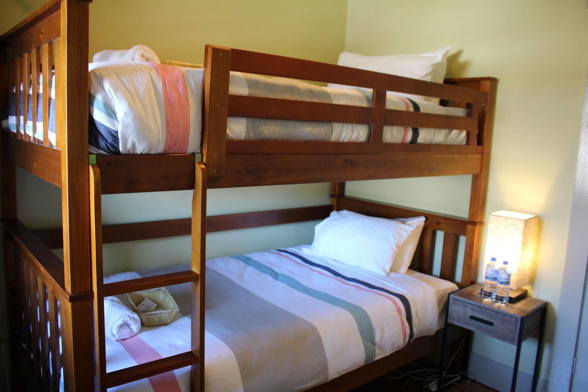 The Tasmanian Inn Хобарт Экстерьер фото